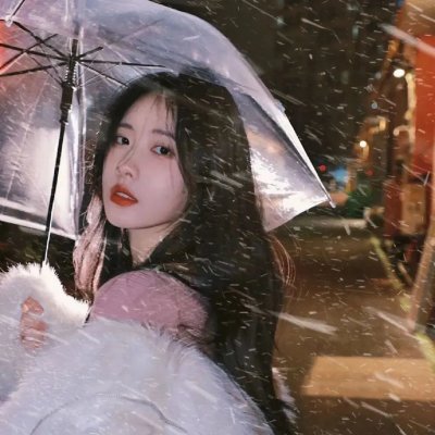 踏浪女人